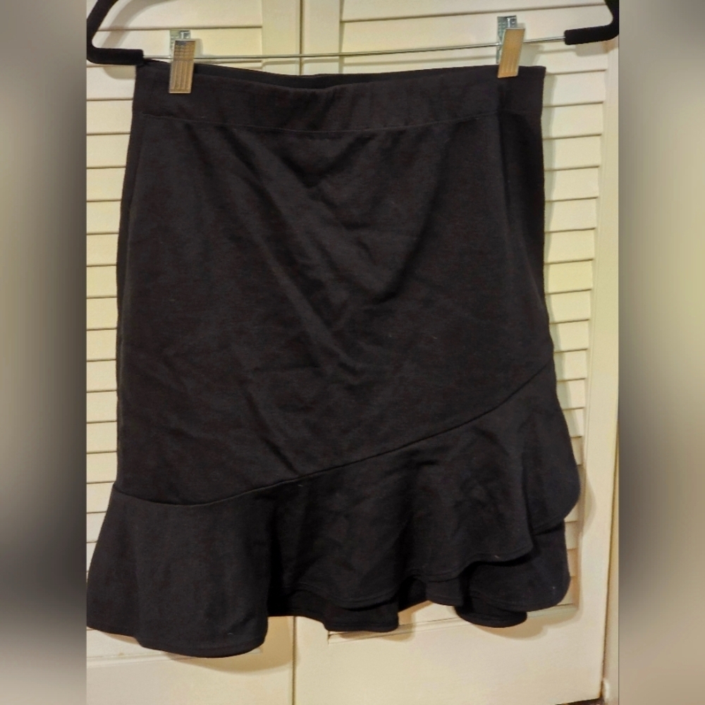 Max Studio Black Ruffle Hem Skirt NWT | Stretch Jersey Asymmetrical Flounce Sz S